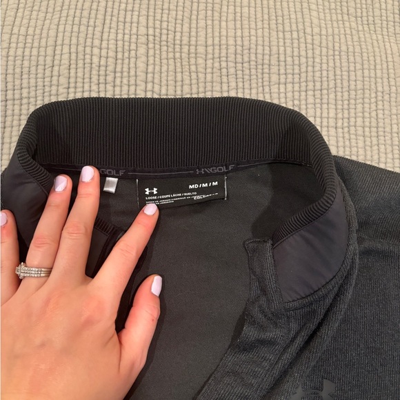 UA Golf ⛳️ Men’s Quarterszip - Picture 3 of 7